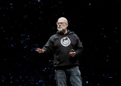 Dave Birss speaking at HR Week in Vilnius, Sept 2023